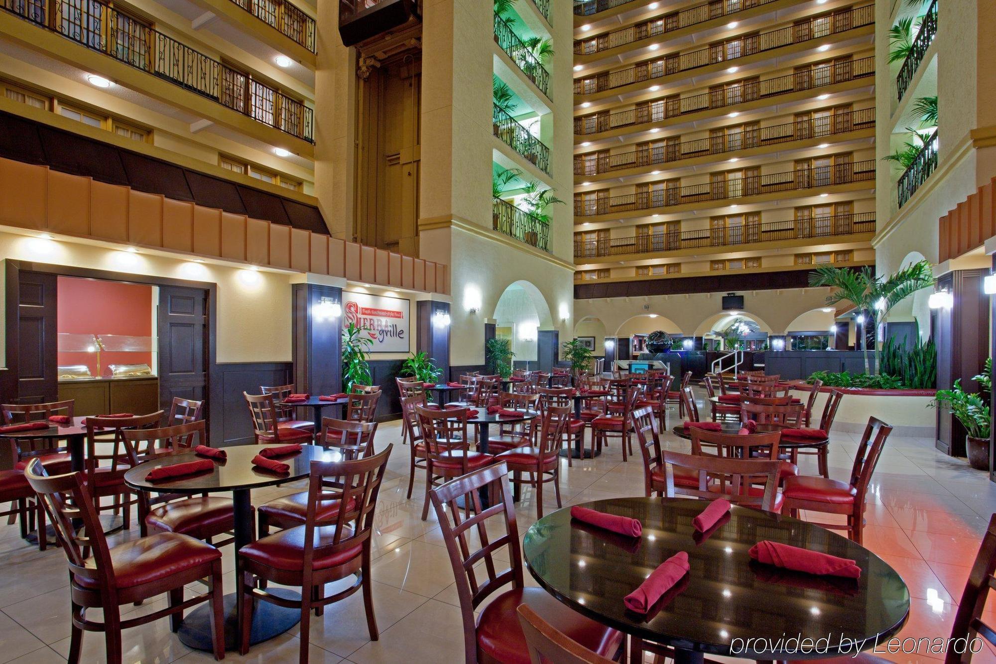 Crowne Plaza Suites Houston - Near Sugar Land Restauracja zdjęcie