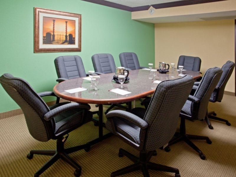 Crowne Plaza Suites Houston - Near Sugar Land Udogodnienia zdjęcie