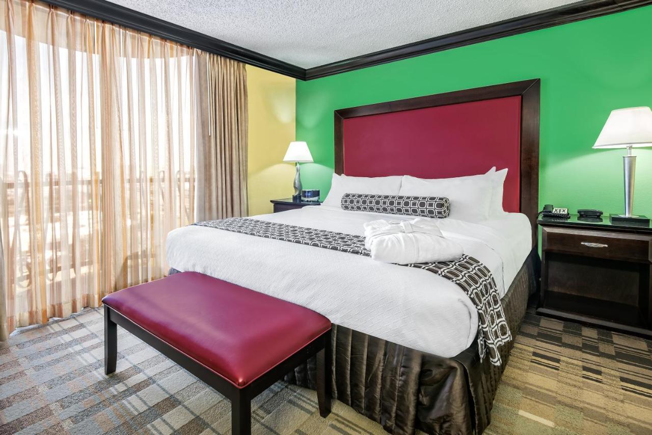 Crowne Plaza Suites Houston - Near Sugar Land Zewnętrze zdjęcie