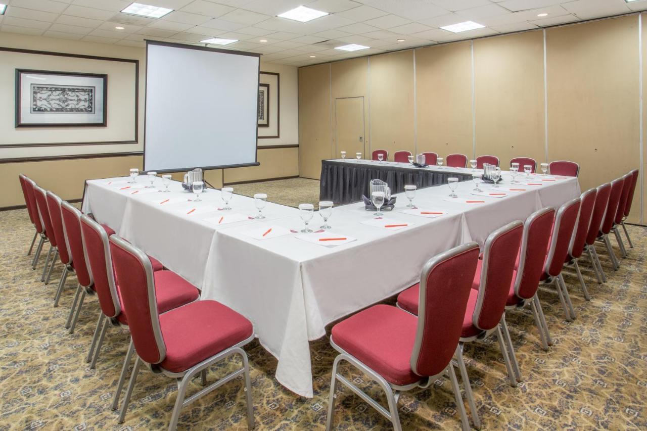Crowne Plaza Suites Houston - Near Sugar Land Zewnętrze zdjęcie